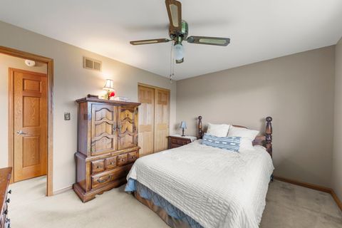 Tiny photo for 15636 Lockwood Avenue, Oak Forest, IL 60452 (MLS # 12524751)