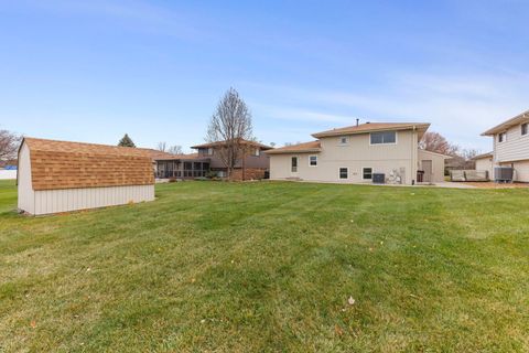 Tiny photo for 15636 Lockwood Avenue, Oak Forest, IL 60452 (MLS # 12524751)