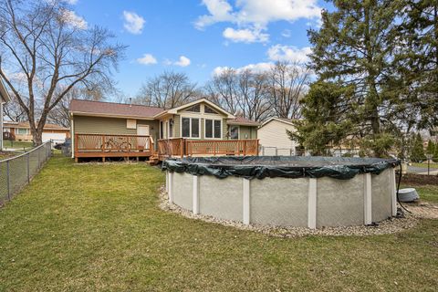 Tiny photo for 145 Concord Avenue, South Elgin, IL 60177 (MLS # 12587585)