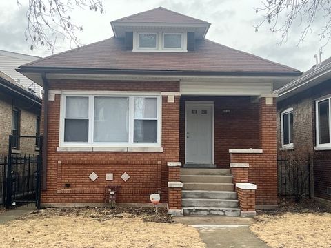 5514 W Potomac Avenue Chicago IL 60651
