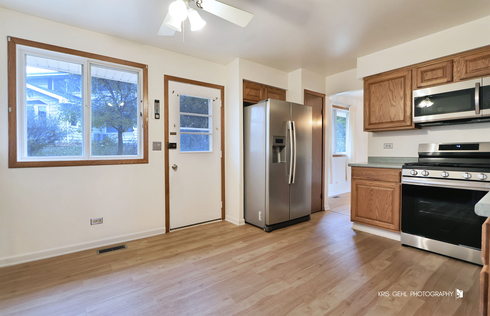 5S661 Buttonwood Court