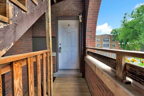Tiny photo for 58 Forest Avenue #2S, Riverside, IL 60546 (MLS # 12674145)