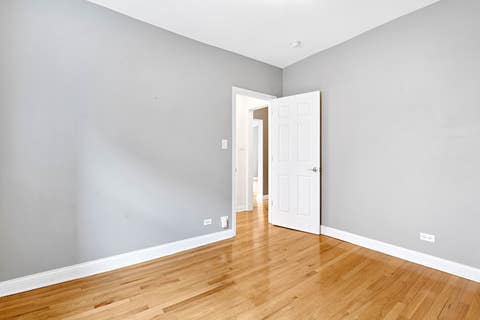 Tiny photo for 58 Forest Avenue #2S, Riverside, IL 60546 (MLS # 12674145)