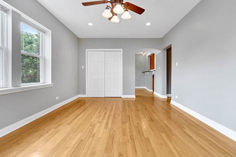 Tiny photo for 58 Forest Avenue #2S, Riverside, IL 60546 (MLS # 12674145)