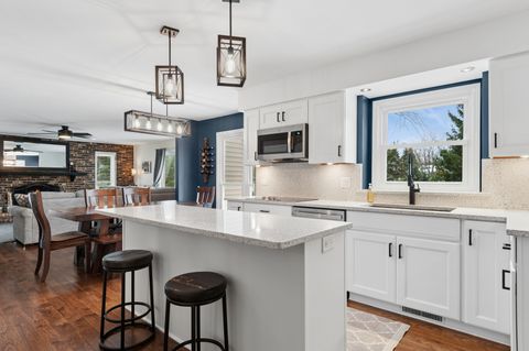 Tiny photo for 2504 Sun Valley Road, Lisle, IL 60532 (MLS # 12591768)