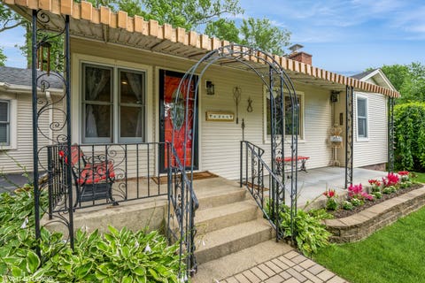 Tiny photo for 6206 Hilly Way, Cary, IL 60013 (MLS # 12728656)