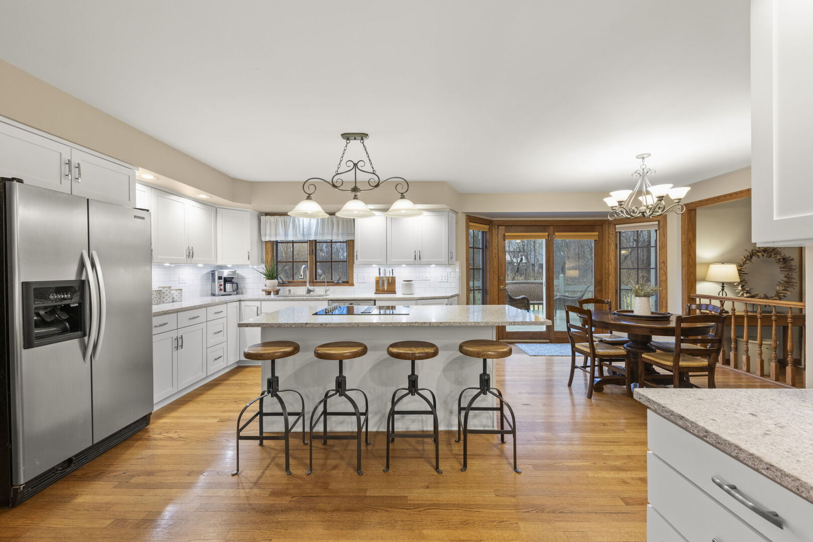 39W745 Crosscreek Lane
