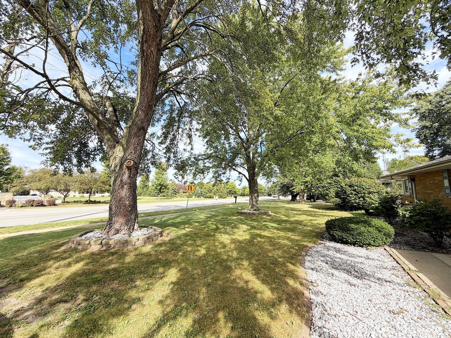 2148 E 3000 Road N