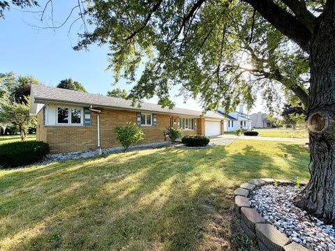 Tiny photo for 2148 E 3000 N Road, Bourbonnais, IL 60914 (MLS # 12755453)