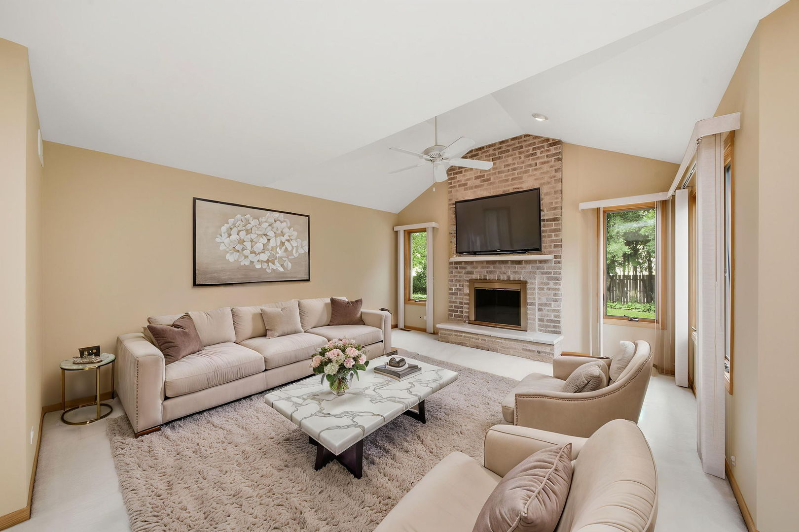 2218 Tamarack Drive