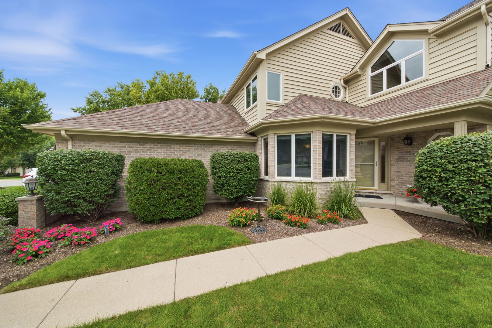 2218 Tamarack Drive