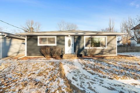 Photo of 300 N Garfield Street, Hinckley, IL 60520 (MLS # 12554401)