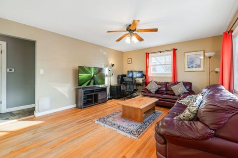 Tiny photo for 300 N Garfield Street, Hinckley, IL 60520 (MLS # 12554401)