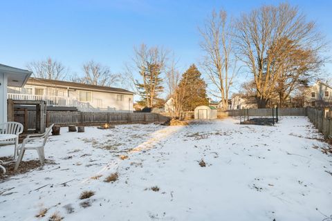 Tiny photo for 300 N Garfield Street, Hinckley, IL 60520 (MLS # 12554401)