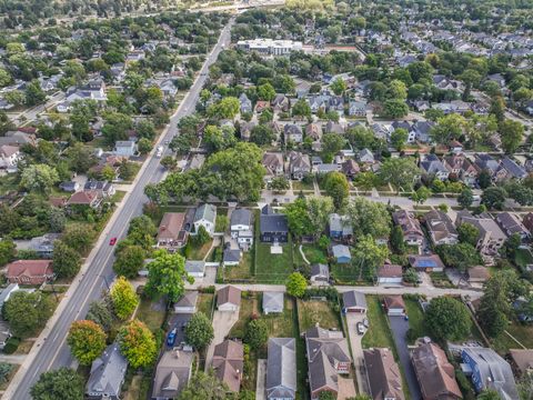 Tiny photo for 286 N Indiana Avenue, Elmhurst, IL 60126 (MLS # 12490303)