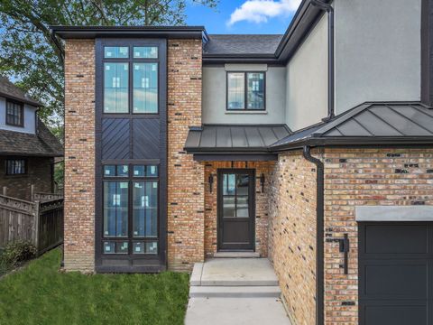 Tiny photo for 286 N Indiana Avenue, Elmhurst, IL 60126 (MLS # 12490303)