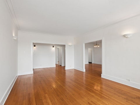 Tiny photo for 1044 W Balmoral Avenue #4C, Chicago, IL 60640 (MLS # 12695558)