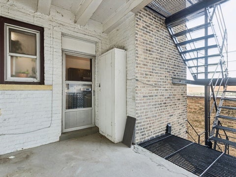 Tiny photo for 1044 W Balmoral Avenue #4C, Chicago, IL 60640 (MLS # 12695558)