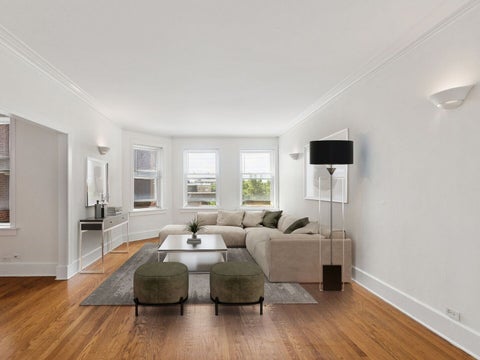 Tiny photo for 1044 W Balmoral Avenue #4C, Chicago, IL 60640 (MLS # 12695558)