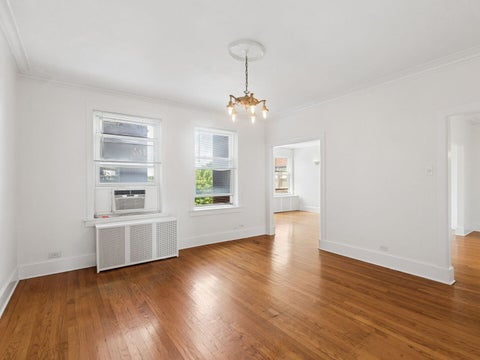 Tiny photo for 1044 W Balmoral Avenue #4C, Chicago, IL 60640 (MLS # 12695558)