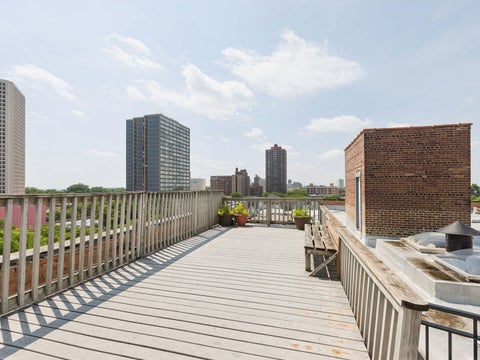 Tiny photo for 1044 W Balmoral Avenue #4C, Chicago, IL 60640 (MLS # 12695558)