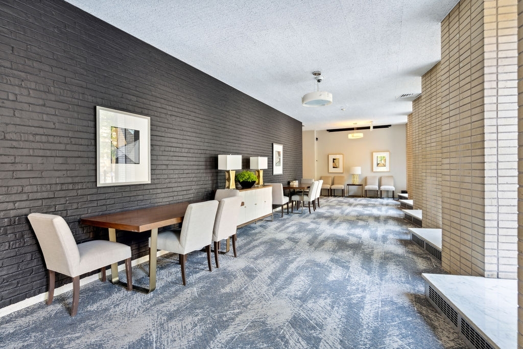 3950 N Lake Shore Drive 1612