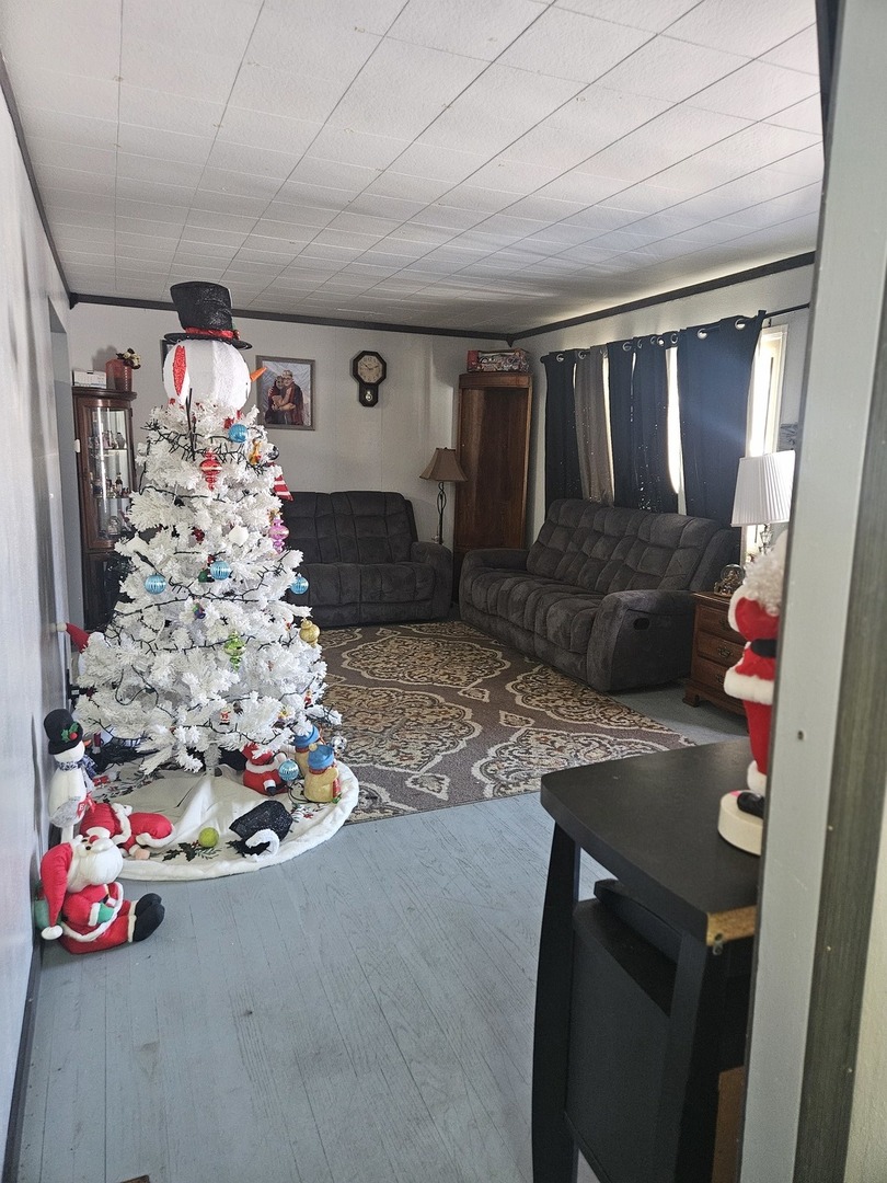 1218 Vienna Boulevard