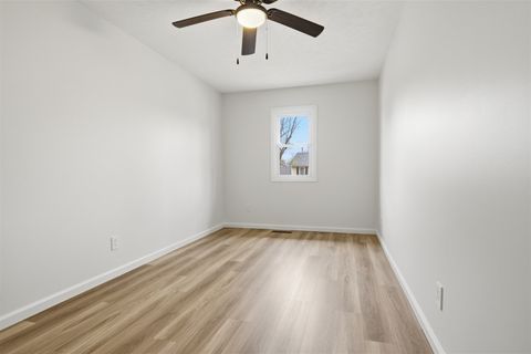 Tiny photo for 1305 Bancroft Drive, Bloomington, IL 61704 (MLS # 12604439)