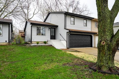 Tiny photo for 1305 Bancroft Drive, Bloomington, IL 61704 (MLS # 12604439)