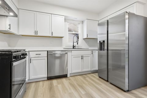 Tiny photo for 1305 Bancroft Drive, Bloomington, IL 61704 (MLS # 12604439)