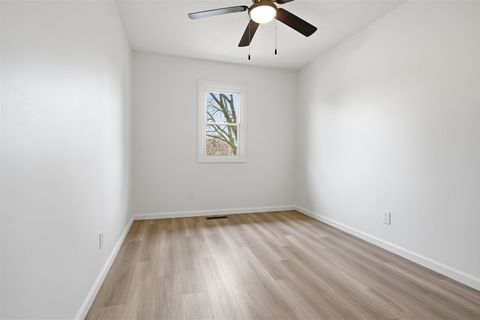 Tiny photo for 1305 Bancroft Drive, Bloomington, IL 61704 (MLS # 12604439)