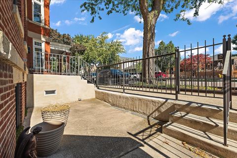 Tiny photo for 3640 S Lowe Avenue, Chicago, IL 60609 (MLS # 12493397)