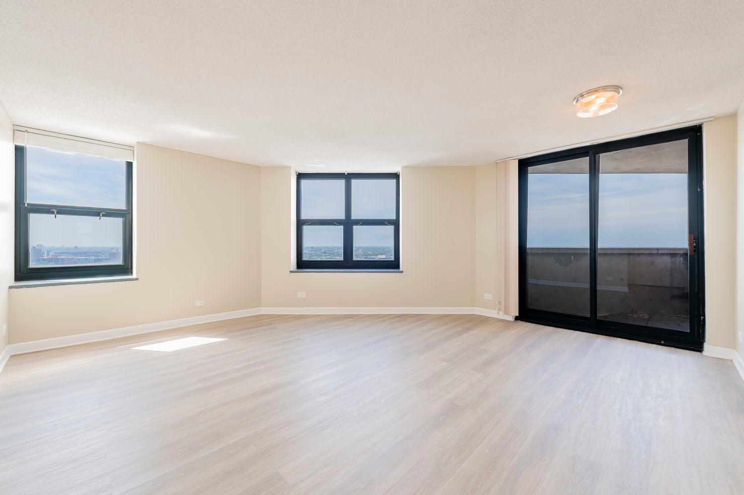 3660 N Lake Shore Drive 2312