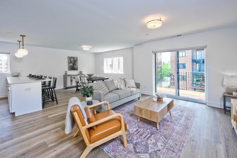 Tiny photo for 9396 Landings Lane #305, Des Plaines, IL 60016 (MLS # 12655198)