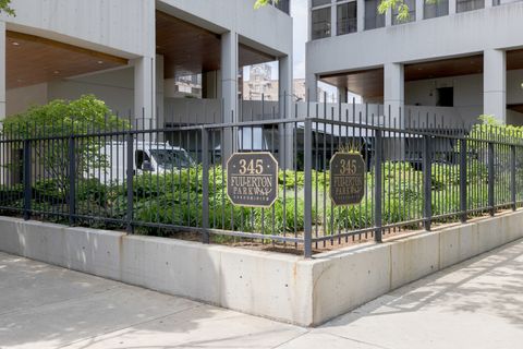 Tiny photo for 345 W Fullerton Parkway #1001, Chicago, IL 60614 (MLS # 12395709)