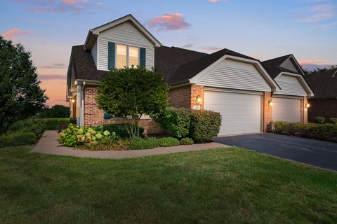 Photo of 12198 Oxford Court, Lemont, IL 60439 (MLS # 12763891)