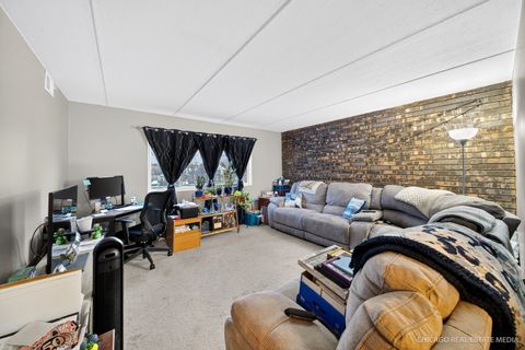 Tiny photo for 841 N York Road #218, Elmhurst, IL 60126 (MLS # 12551641)