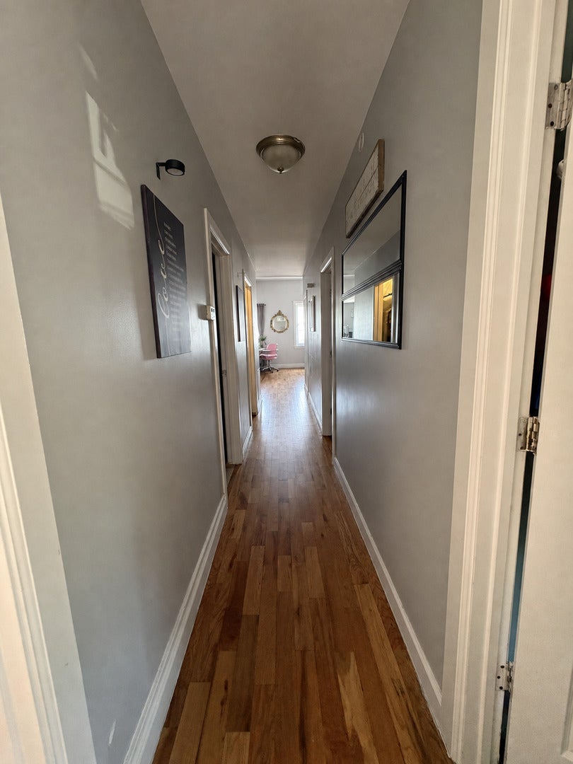 253 W 43RD Street