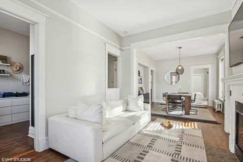 Tiny photo for 1443 W WAVELAND Avenue #1, Chicago, IL 60613 (MLS # 12298258)