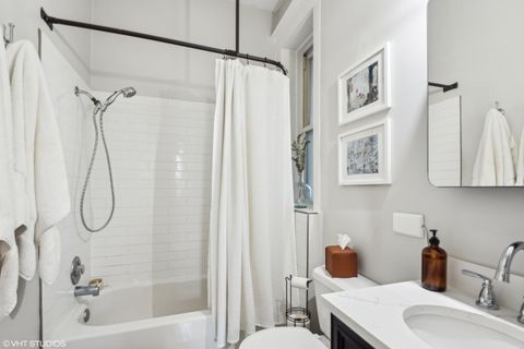 Tiny photo for 1443 W WAVELAND Avenue #1, Chicago, IL 60613 (MLS # 12298258)