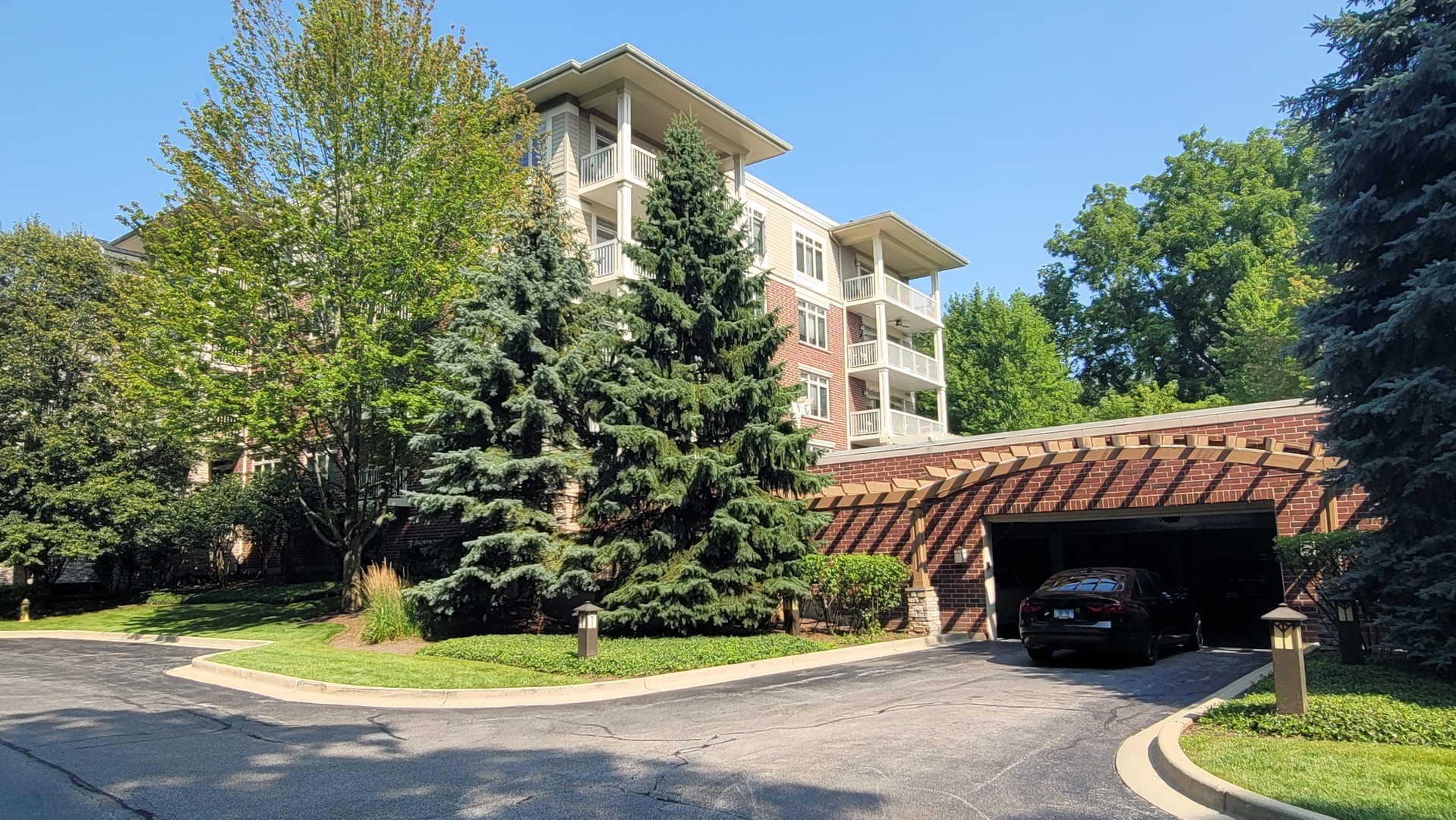 425 Benjamin Drive 409