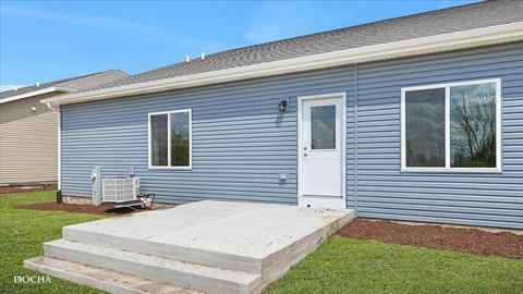 Tiny photo for 4036 Shoeger Drive, Yorkville, IL 60560 (MLS # 12635288)