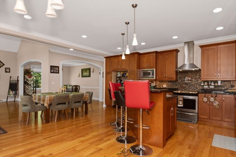 Tiny photo for 1730 Lunt Avenue, Des Plaines, IL 60018 (MLS # 12748223)