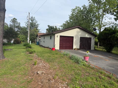 Tiny photo for 1388 Morning Glory Road, Carbondale, IL 62902 (MLS # 12647294)