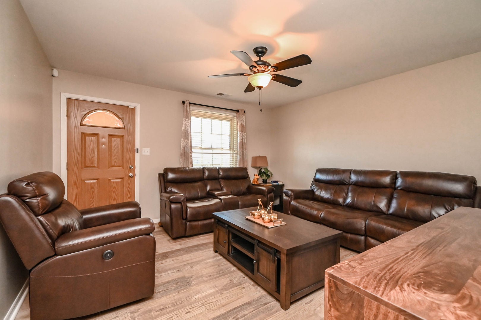 5150 Winona Lane