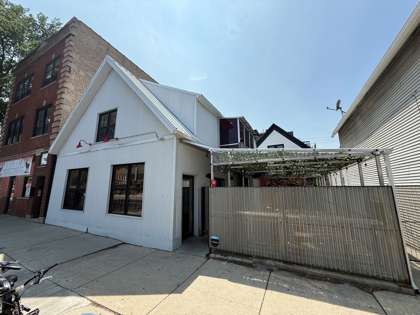 2234 N Western Avenue