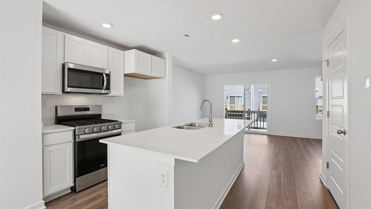 1379 Oakfield Lane