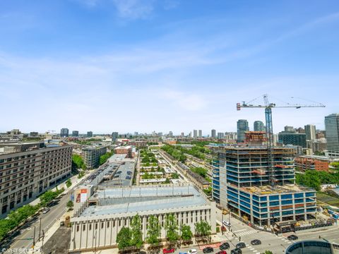 Tiny photo for 500 W Superior Street #1208, Chicago, IL 60654 (MLS # 12480184)