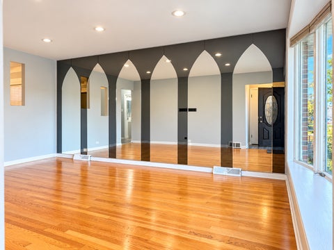 Tiny photo for 7052 W 64th Place, Chicago, IL 60638 (MLS # 12781312)