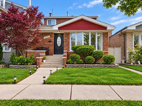 Tiny photo for 7052 W 64th Place, Chicago, IL 60638 (MLS # 12781312)